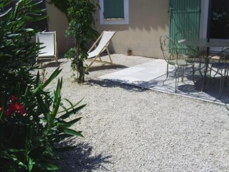 gite rental with swimming pool saint remy de provence